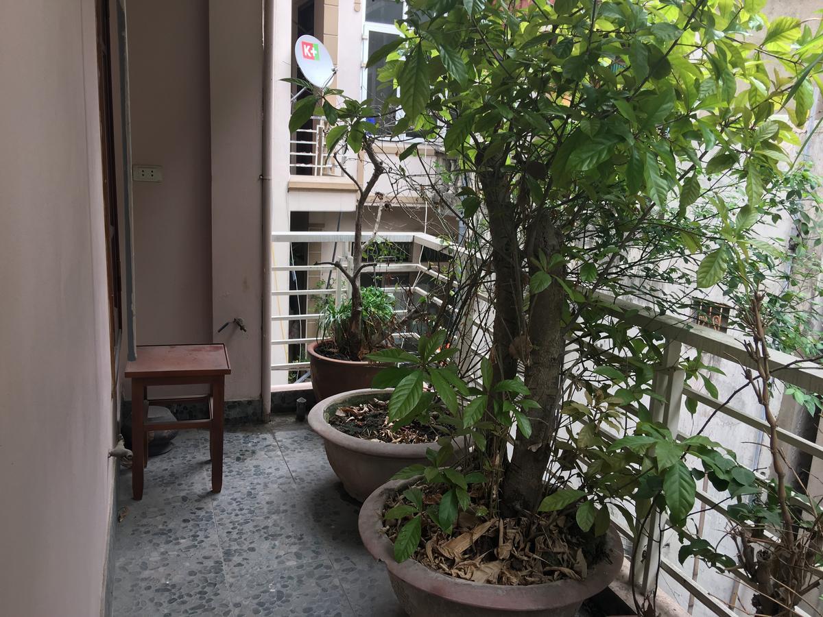 Awa Downtown Hostel Hanoi Exterior photo