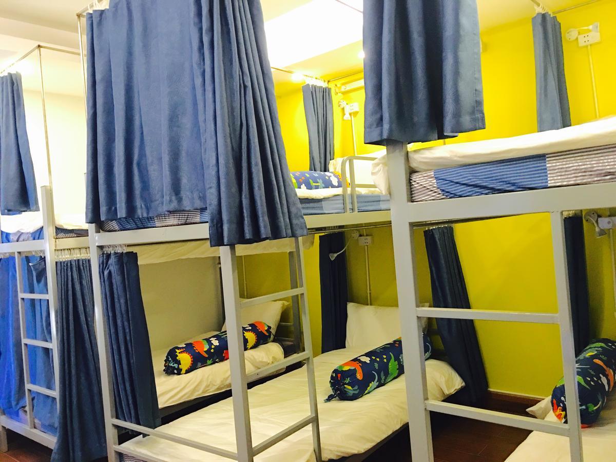 Awa Downtown Hostel Hanoi Exterior photo