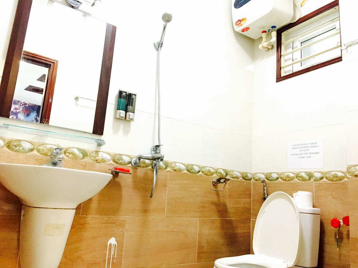 Awa Downtown Hostel Hanoi Exterior photo